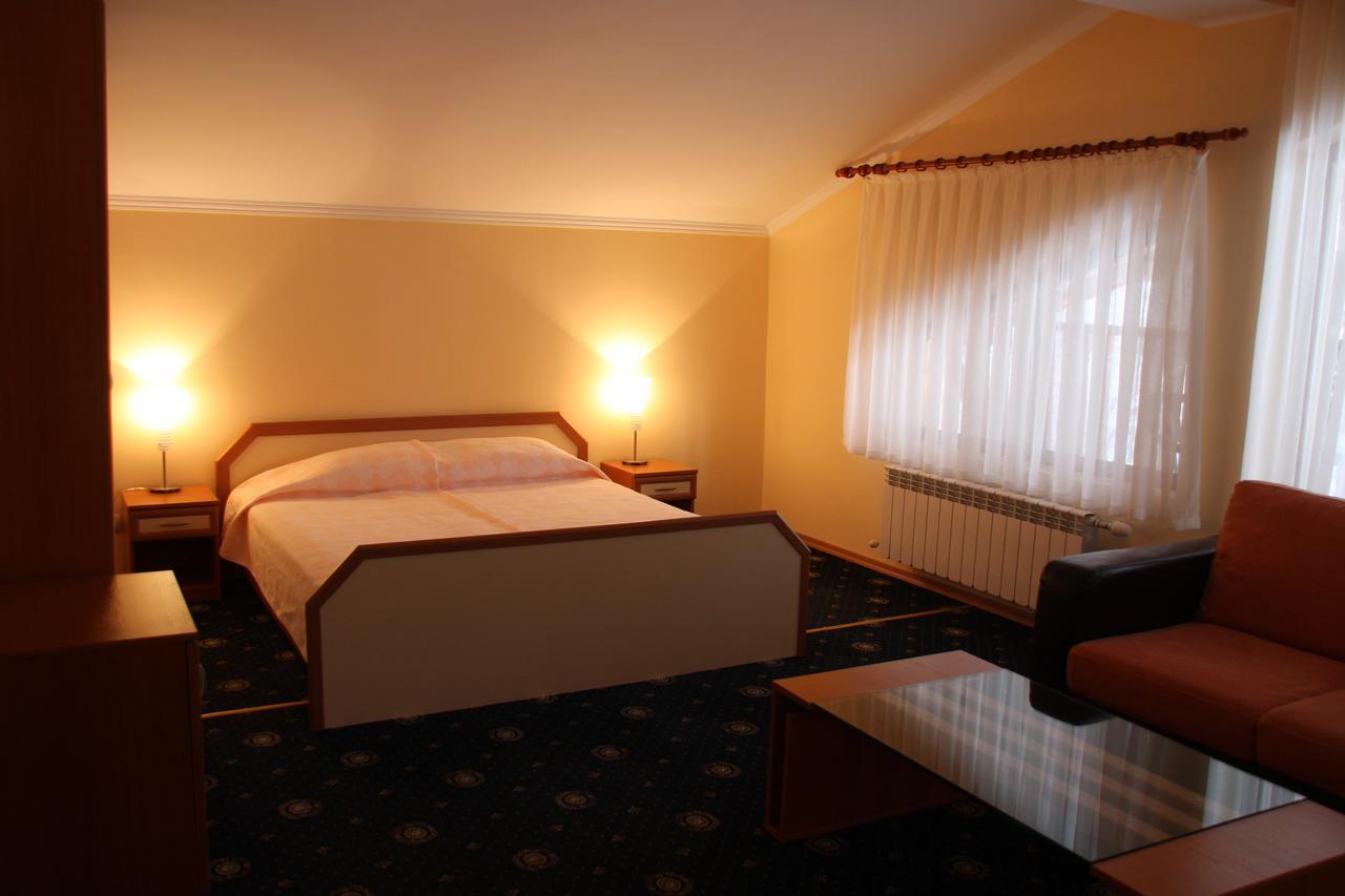 Razgrad Kovanlika Hotel מראה חיצוני תמונה
